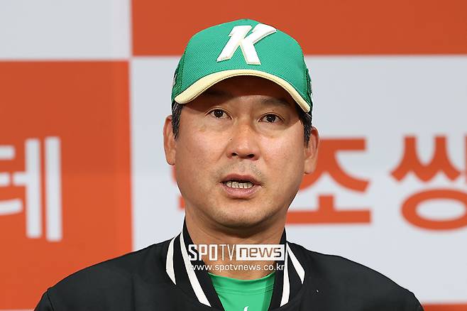 하다하다 '13명'으로 늘었다, 추재현 손목 미세골절…설종진 입에서 한숨이 끊이질 않네