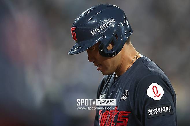 나승엽-고승민이라도 돌아와야 하나… 롯데는 치지도 번트도 못 댔다, 결국 또 꼴찌 추락