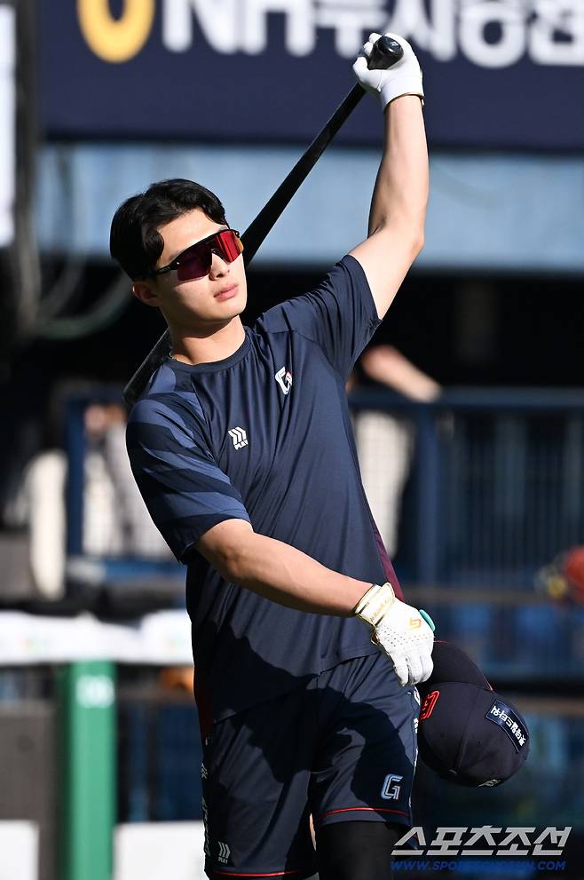 롯데 국대 4번타자의 몰락, 왜 예견됐나…