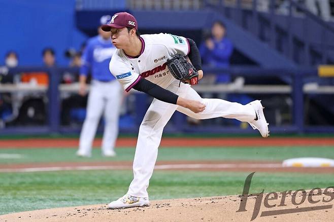 160km 벽 뚫더니, 새 무기까지 장착했다…안우진 '봉인해제' 임박! 9개 구단 초비상