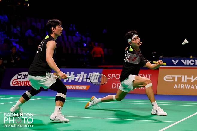 한국 배드민턴, 크게 무너졌다…'세계 1위 복식조' 쪼갰는데→남자 대표팀, 유럽 최강 덴마크에 1-4 완패