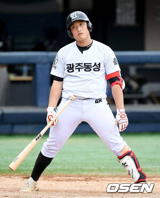 롯데 2군에도 '괴물' 안현민이?…1G 3홈런 실화? 드래프트 낙방 2회→괴력의 육성선수가 뜬다