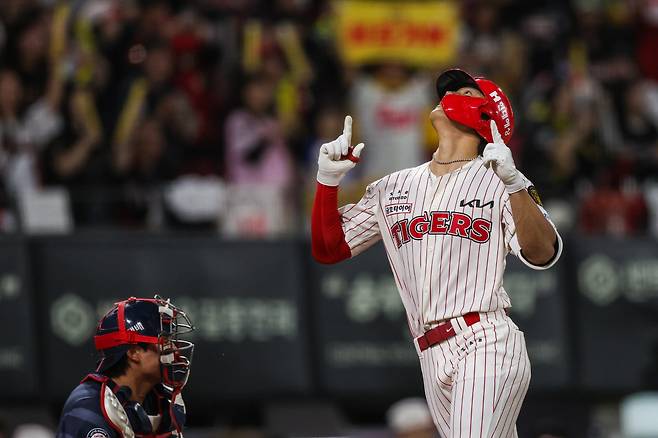 '단독 1위' 김도영의 귀환, 왜 감독은