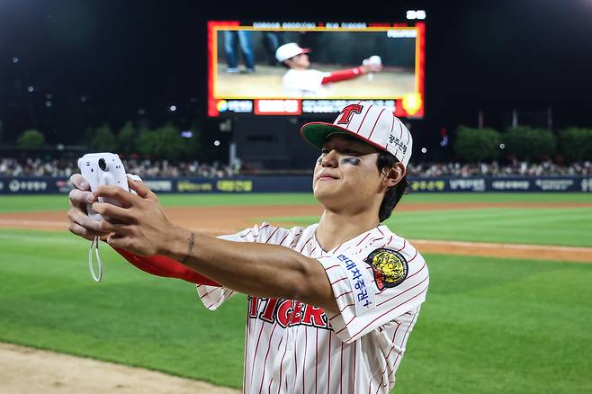 '단독 1위' 김도영의 귀환, 왜 감독은