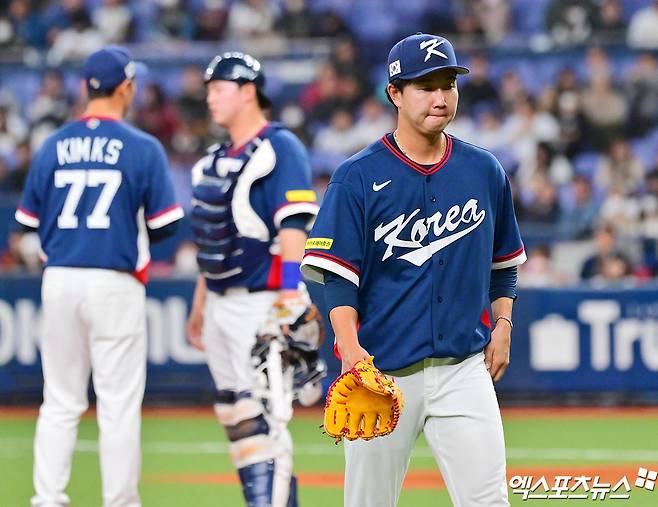 '팔꿈치 부상' 유영찬, 25일 오전 1차 검진받았다…그런데 결과는? LG