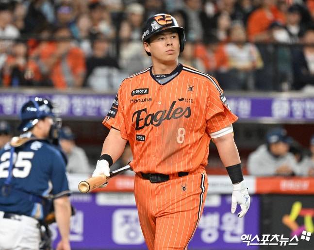 한화 '초호화 중심타선' 불 뿜었다! 페라자 투런→문현빈·노시환 연속 안타→강백호 2타점 2루타…5회 4득점 '빅이닝'+6-1 리드 잡았다 [대전 라이브]