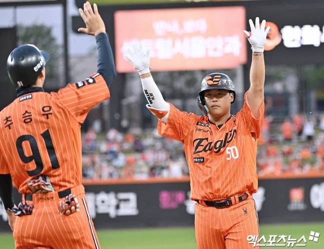한화 야구가 2시간26분 만에 끝났어? 에르난데스 7이닝 대호투+강백호 5타점 폭발→투타 완벽 밸런스 속 8-1 승리 [대전:스코어]