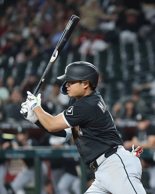 '127년 역사상 최초' 이대호 진기록 깼다…'502억 헐값' 日 홈런왕, ML 평정 시작했다