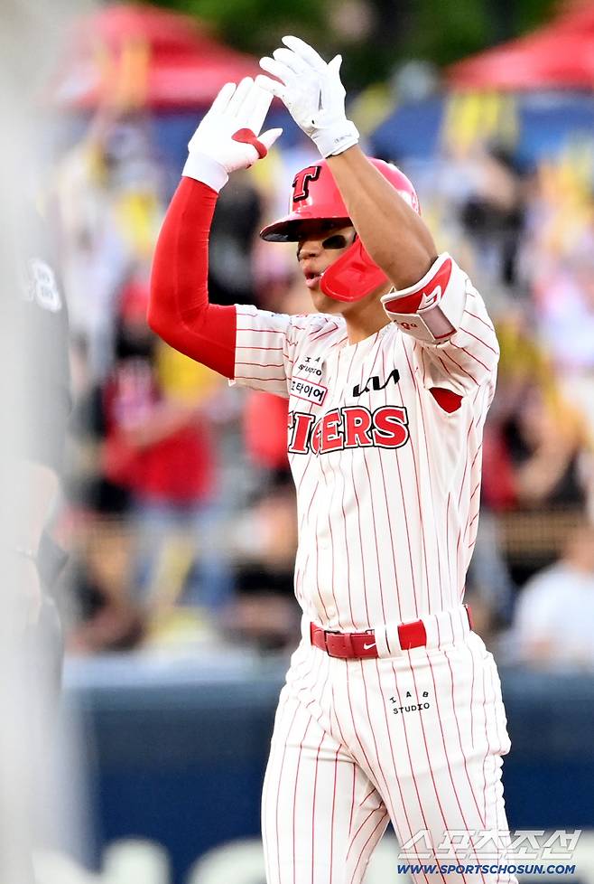 '와 2200K' 대투수 역대 최초 역사 쓰다, KIA 2연승…김도영 또또 결승타, 롯데 좌절[광주 리뷰]