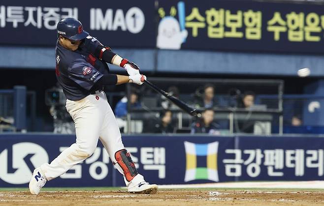 진짜 제2의 이대호 나오는 줄 알았는데… 경기 도중 교체 수모, 험난한 거포의 복귀 시즌