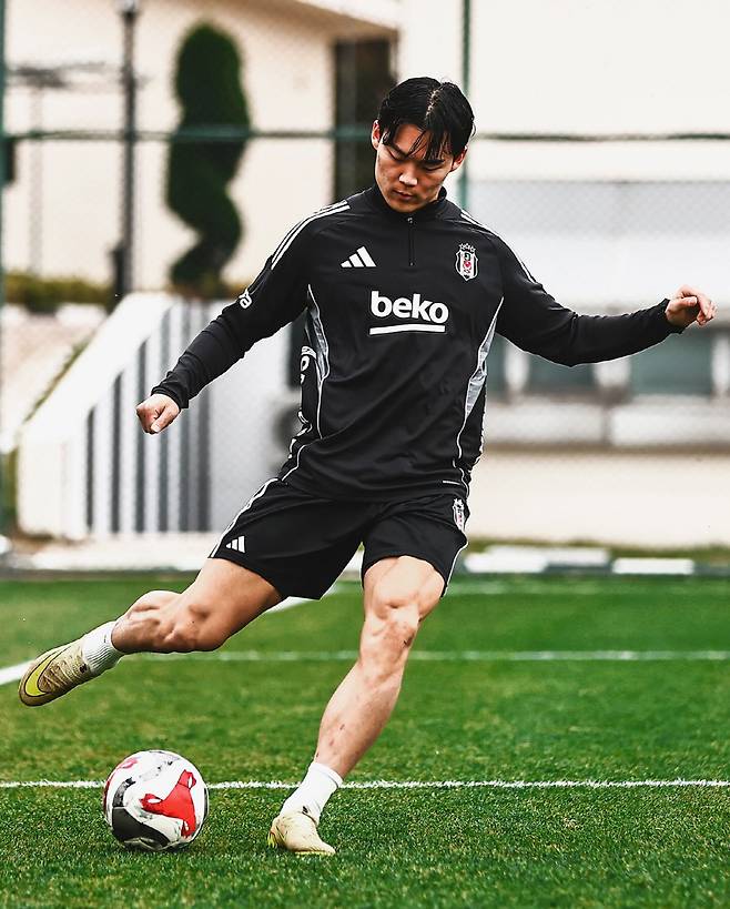 '맨유-토트넘 이적설' 오현규에 소신 발언