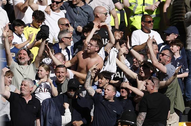 '지옥에서 천당으로, 다시 지옥으로' 팔리냐 82분 결승골로 울버햄튼 1-0 격침→드디어 2026년 첫 승…웨스트햄 '극장승'으로 강등권 탈출엔 실패[EPL 리뷰]