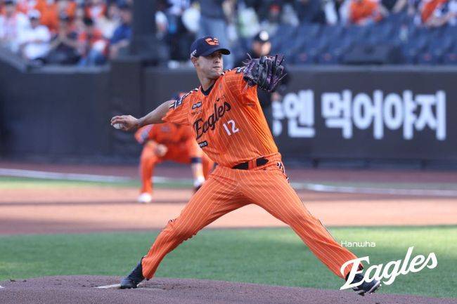 미운 오리에서 독수리 에이스로...'155km' 7이닝 위력투, '폰와' 대체자 드디어 본궤도 진입