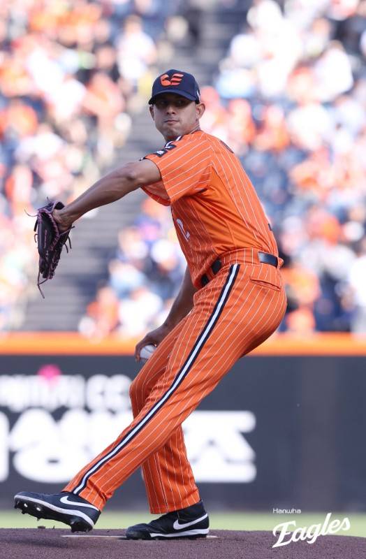 미운 오리에서 독수리 에이스로...'155km' 7이닝 위력투, '폰와' 대체자 드디어 본궤도 진입