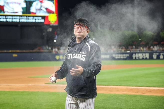 또 KBO 리그에서 '새 역사' 탄생했다! 위대함 그 자체, KIA 대투수의 길 → 이제 KBO 통산 최다승 1위 향해 간다