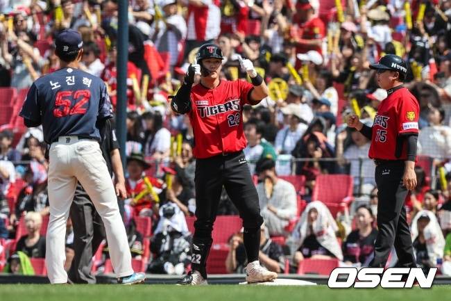 5:2→5:4→5:5 연장혈투 무승부...롯데 2이닝 마무리 초강수 실패, KIA 한준수 통한의 병살타 [광주 리뷰]