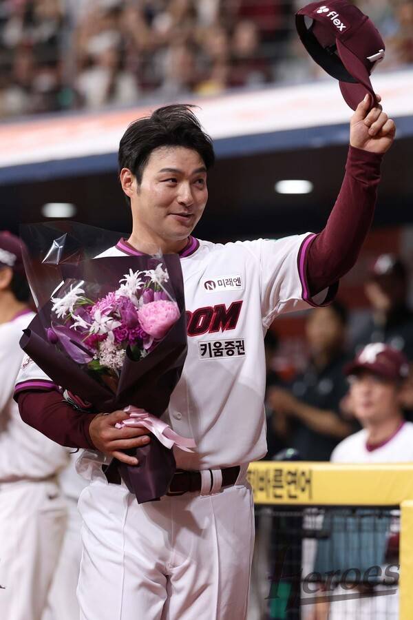 박병호가 영구결번이 아니면, 히어로즈 그 누가 영구결번 받겠나…끝까지 고개 갸웃한 팬들
