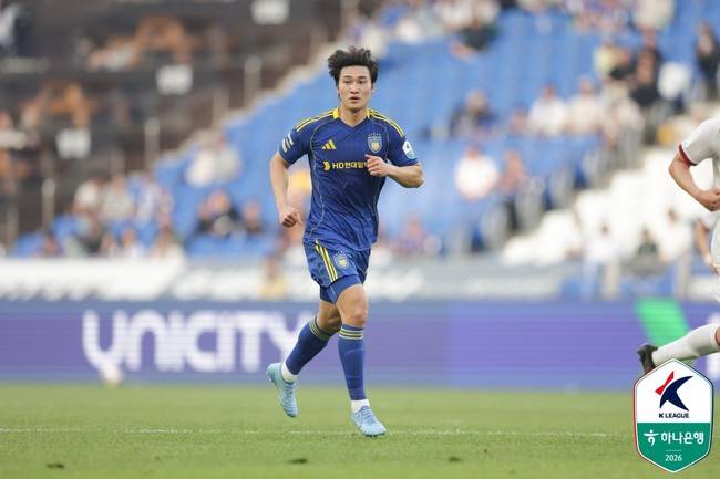 [K리그1 이슈] 마사 허리 박살낸 조현택의 추태, 열정으로 포장되면 안 된다