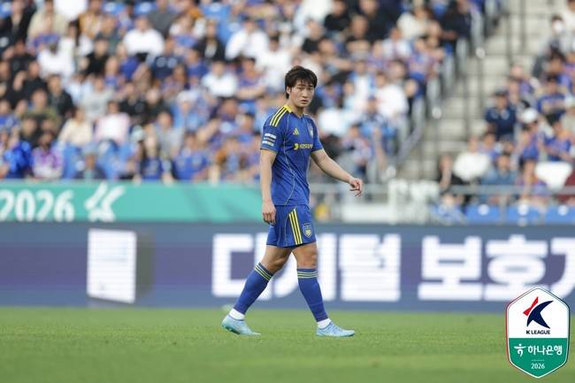 [K리그1 이슈] 마사 허리 박살낸 조현택의 추태, 열정으로 포장되면 안 된다