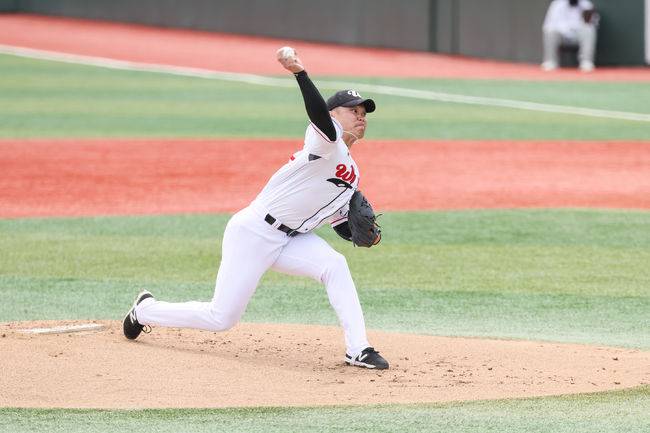 롯데 방출→KBO 징계→현역 입대, 26세 새 둥지 찾았다...데뷔전부터 3타점 폭발! 울산의 신형엔진 될까