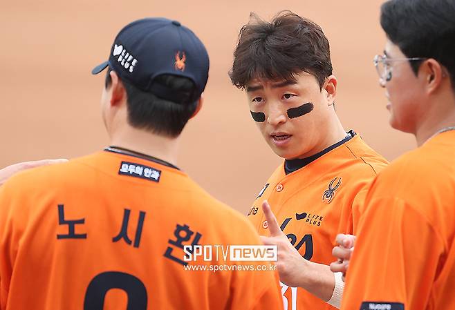 손아섭 트레이드가 노시환 부진에 영향 미쳤나…홈런 12개 펑펑 쳤던 그 시절이 그립다