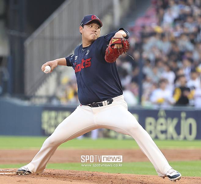 박세웅은 6년 90억, 이 선수는 얼마 줘야 하나… 점점 다가오는 결정 시점, 롯데의 선택은?