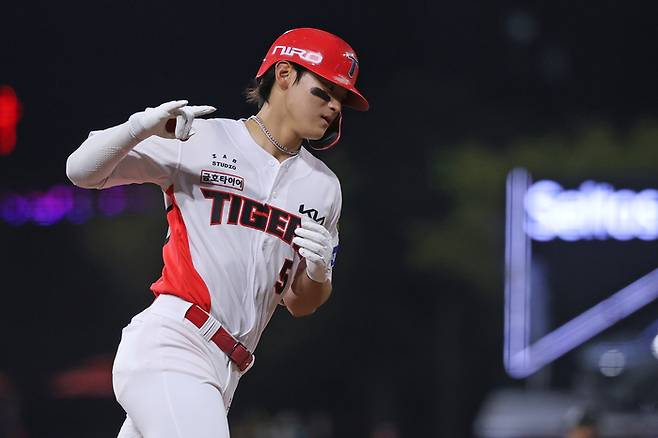 KIA ‘히든카드’ 4도영 ‘대박 예감’→홈런 ‘단독 선두’ 질주, 역시 슈퍼스타는 다르다 [SS포커스]