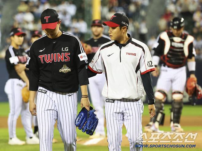'결국 초비상 사태 발생' 11G 연속 세이브 철벽 마무리 '핀 고정' 수술 소견→장기 이탈 불가피[공식발표]