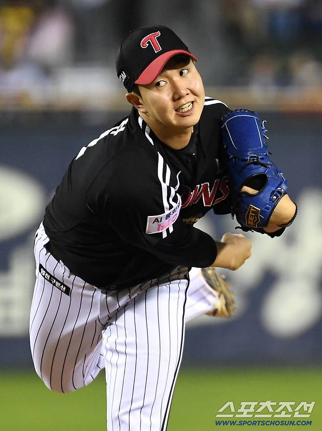 '결국 초비상 사태 발생' 11G 연속 세이브 철벽 마무리 '핀 고정' 수술 소견→장기 이탈 불가피[공식발표]