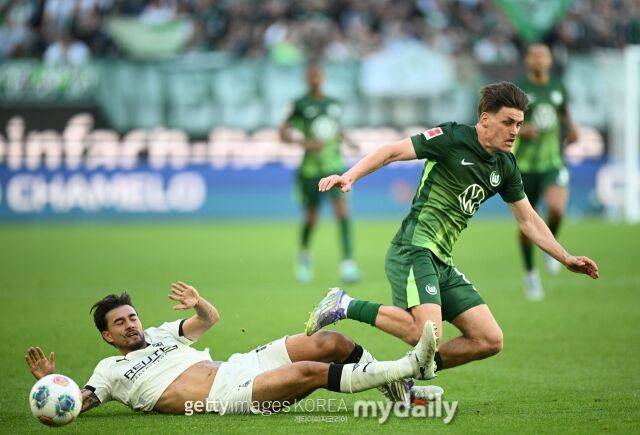 '상습범이다' 독일 현지 비난…혼혈 국가대표, 시즌 두 번째 퇴장 '올 시즌 분데스리가 활약 끝났다'