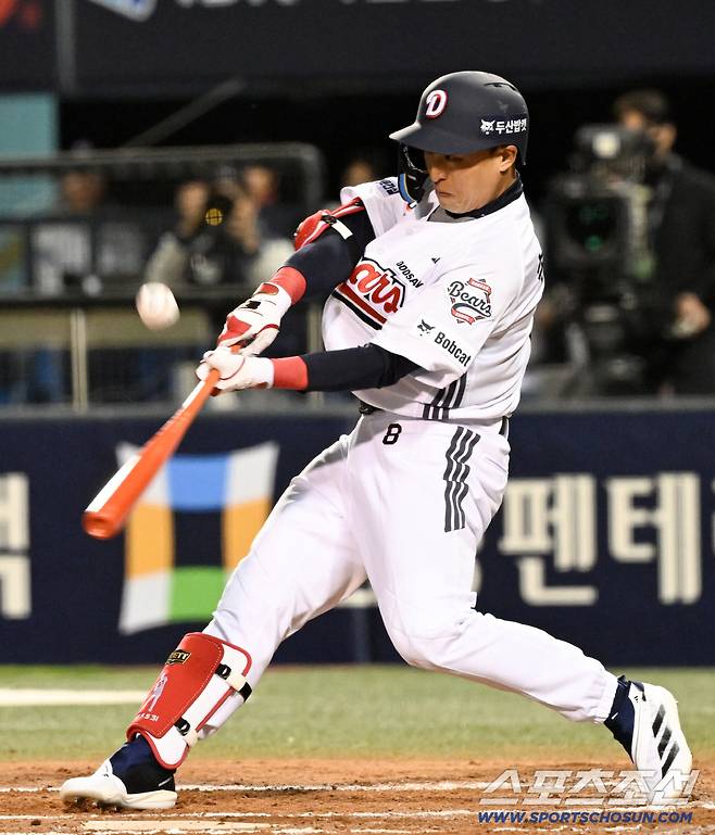 '환상일 뿐이었나' 첫 경기 '반짝'…타율 0.118에 수비까지 '흔들'→감독 참을성 한계 어디까지?