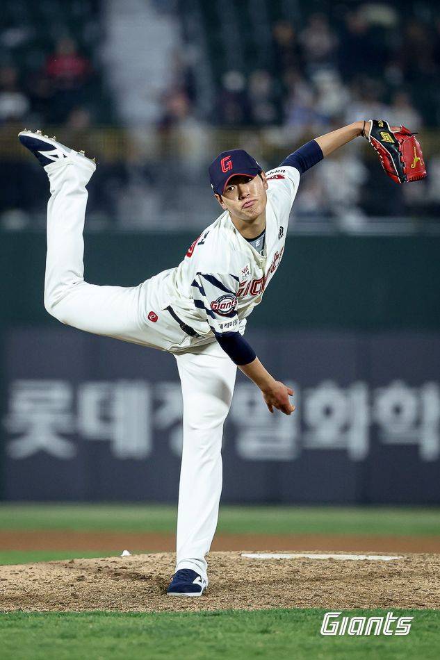 ‘롯데 유망주’에게서 안우진 신인 때 냄새가… 사직에서 못 본 특별 데이터, 원석은 확실하다