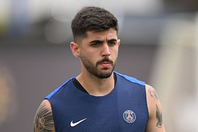 이강인 ‘택배 크로스’ 받아 골 넣고 재계약까지 맺는다…‘맹활약’ 베랄두에게 만족한 PSG, 2030년까지 동행 이어가기로