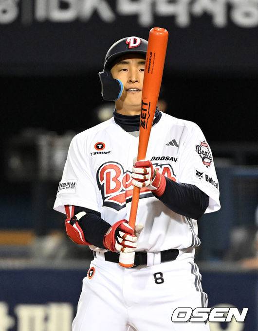 한화에 군필 좌완 내준 대가가 타율 0.118? 트레이드 논란, 신임 감독 왜 “젊은 선수들 배울 점 많다” 치켜세웠나