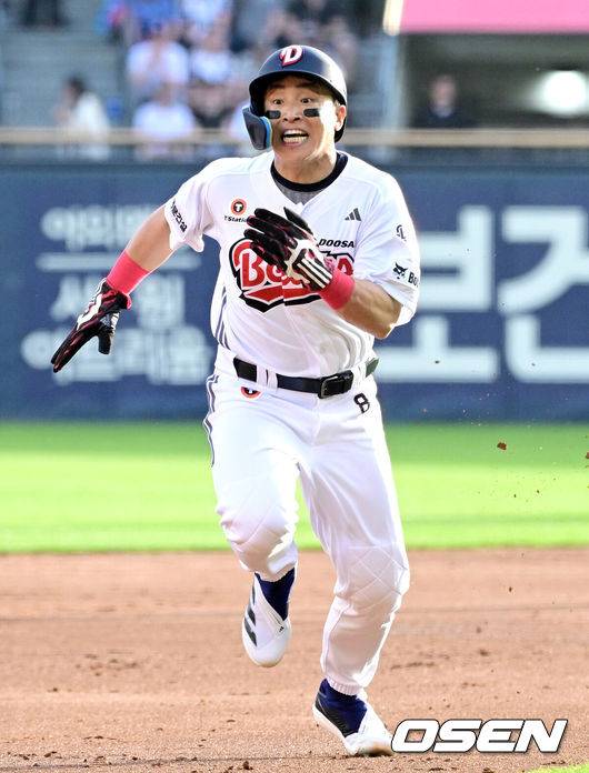 한화에 군필 좌완 내준 대가가 타율 0.118? 트레이드 논란, 신임 감독 왜 “젊은 선수들 배울 점 많다” 치켜세웠나