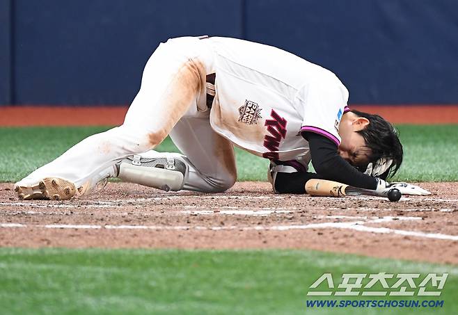 헬멧 깨지고, 고막 터졌는데 헤드샷 아니라니… 헬멧 스치기만 해도 헤드샷 아닌가