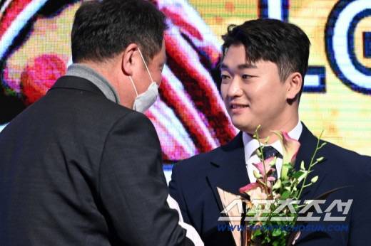 '유영찬 수술' LG 초강수→'세이브왕' 영입 나섰다. 디트로이트에 이적 요청. 이제 차단장의 시간
