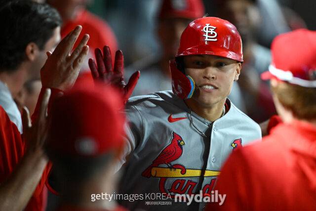 '홈런-홈런-홈런' 빅리그 적응 끝났나, 한국계 신인이 ML을 뒤흔든다…