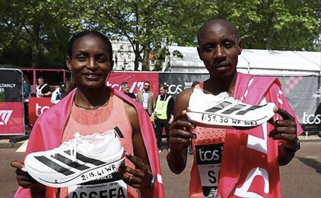 '마라톤 2시간 벽' 무너뜨린 97ｇ 초경량 신발…기술 도핑 공방