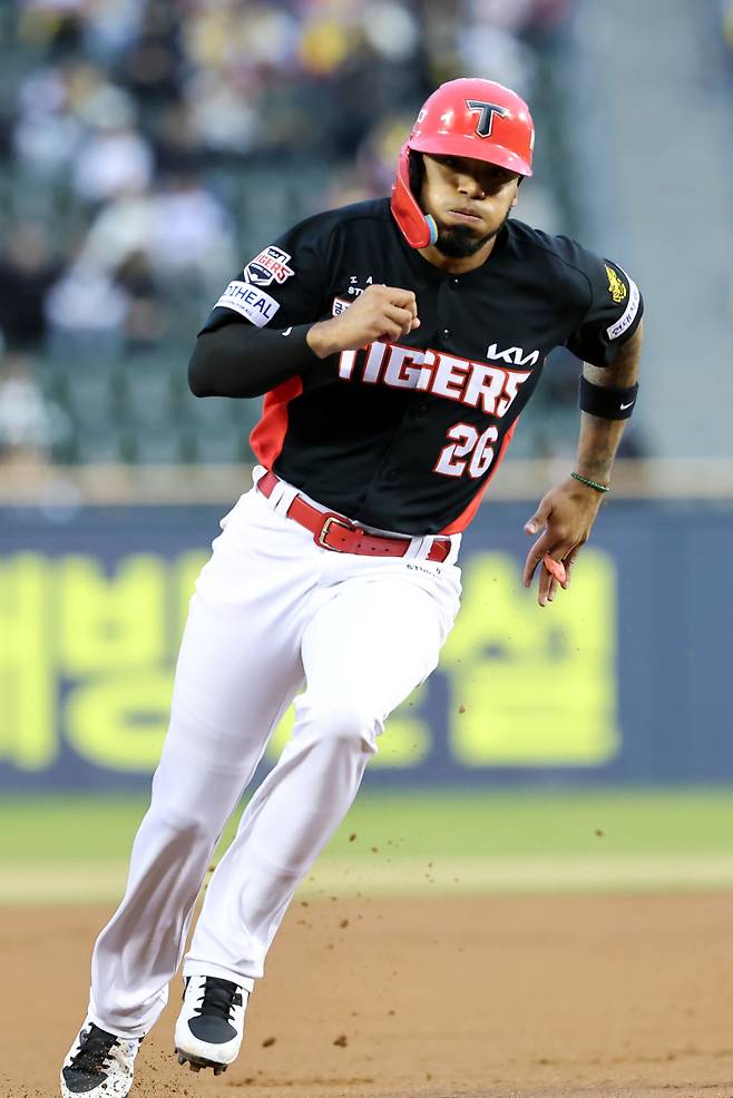 [IS 창원] 카스트로 결국 6주 이상 이탈, 심재학 단장