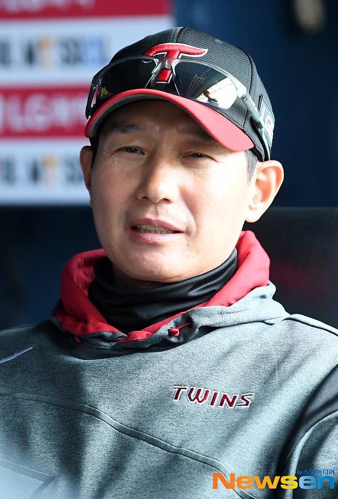 염경엽 감독 “고우석, 복귀 여건 다 맞아떨어지는 시기..유영찬 있었어도 데려오려했을 것”