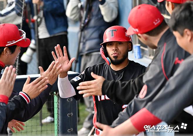 [오피셜] KIA 대형 악재 발생…'햄스트링 부상' 카스트로, 6주 진단