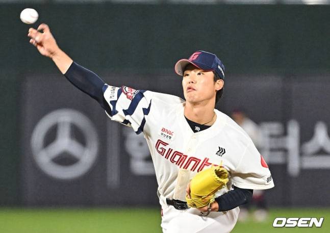 알칸타라 무너뜨린 '최하위' 롯데, 9위 키움 4연승 간신히 저지! 탈꼴찌 보인다→1G 차로 좁혔다 [부산 현장리뷰]