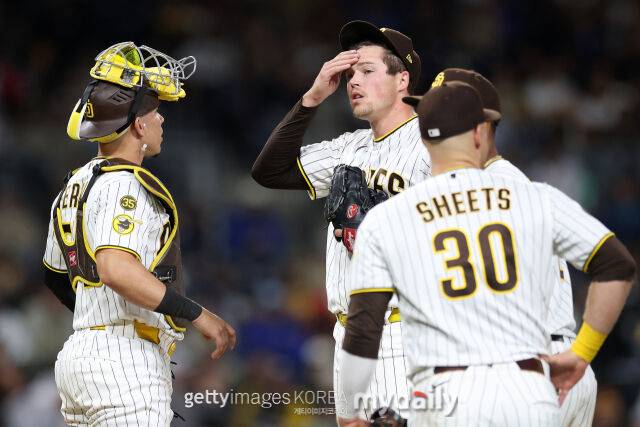 '34⅔이닝' 위대한 무실점 행진이 판정 논란으로 끝나다니…