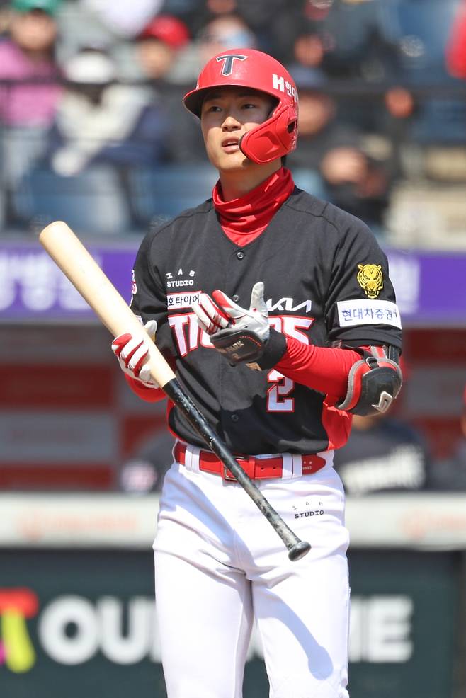 [IS 승부처] '디테일이 가른 6회 희비' KIA 박민의 번트 실패와 NC 이우성의 강공 전환