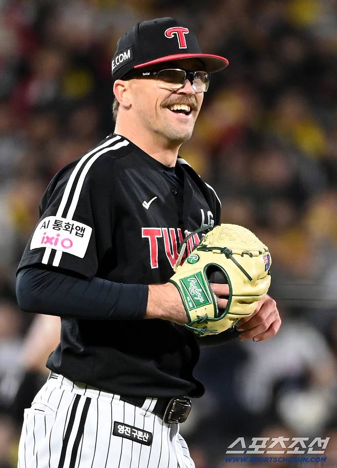 강민성 끝내기! 1루심 퇴근콜에 다잡은 승리 놓칠뻔…'야구는 9회말 2아웃부터' LG 잡고 KT가 웃었다 [수원리뷰]