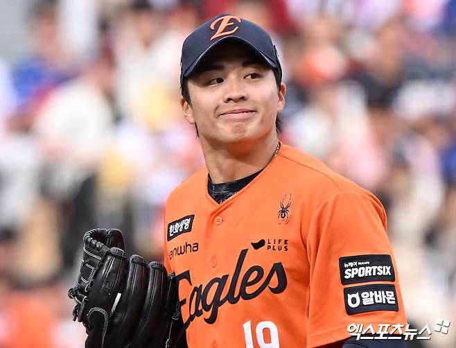 한화, 4시간02분 연장 혈투 이겼다!…10회말 노시환 끝내기 '밀어내기 볼넷'→SSG와 주중 3연전 기선제압 [대전:스코어]