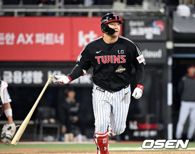 야구는 9회말 2아웃부터…9회 2사 극적인 동점→연장 10회 2사 끝내기, KT가 미리보는 KS 승리하다 [수원 리뷰]