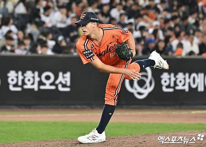 '잔루 13개' 한화, 힘겹게 이겼다…김경문 감독