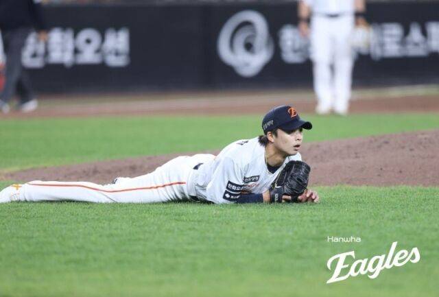 '울고 싶어라' 한화 대만 특급 좌완, 승리 시계가 멈췄다…148km 2실점 역투에도 눈물, 언제 3승 가져오나 [MD대전]